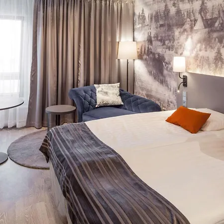 スカンディック シティ ホテル 4*