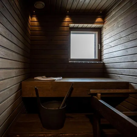 スカンディック シティ 4*