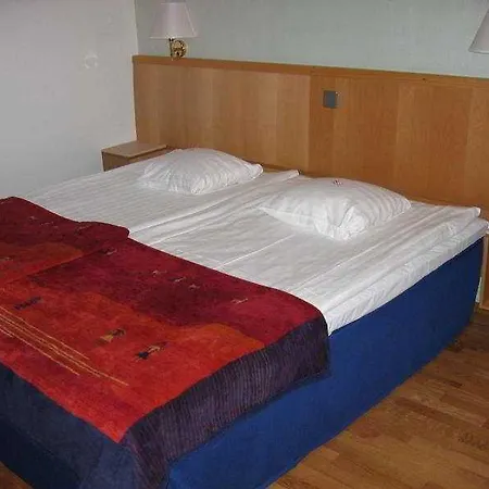 スカンディック シティ 4*