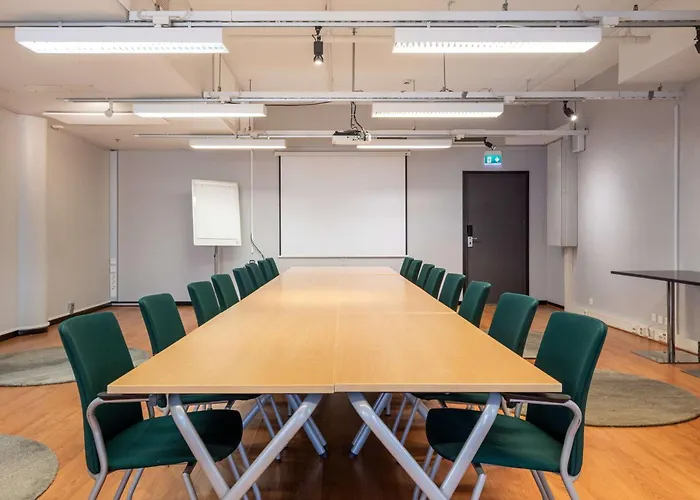 スカンディック シティ 4* ロヴァニエミ