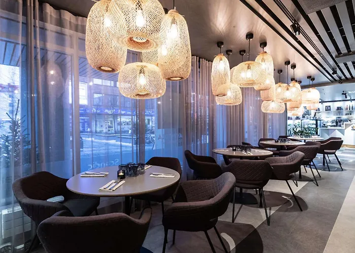 スカンディック シティ 4*